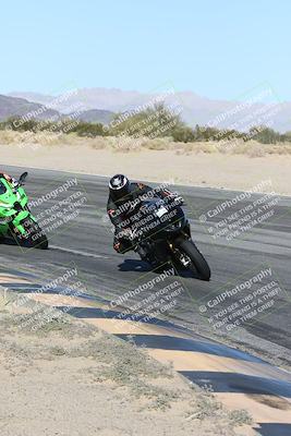 media/Dec-04-2025-Racers Edge (Thu) [[5ebc9f124d]]/3-B Group/7-Session 4 (Turn 10 Inside)/